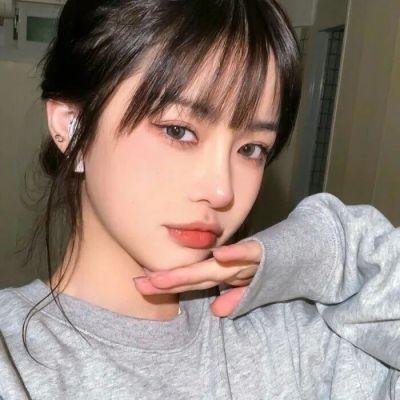 冰属性男子与酷酷女同事